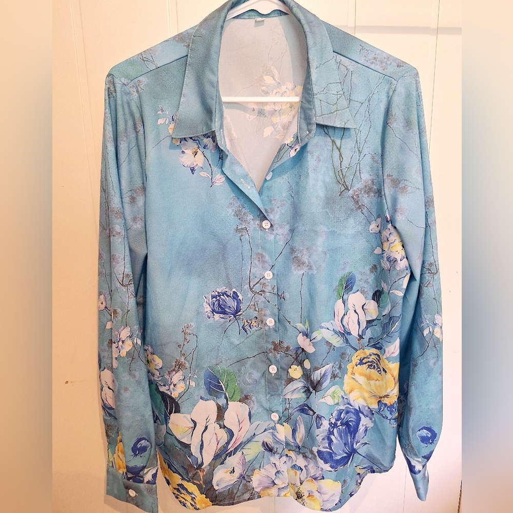 ARTISAN Floral Long Sleeve Button Down Blouse Size XL Very Good Condition